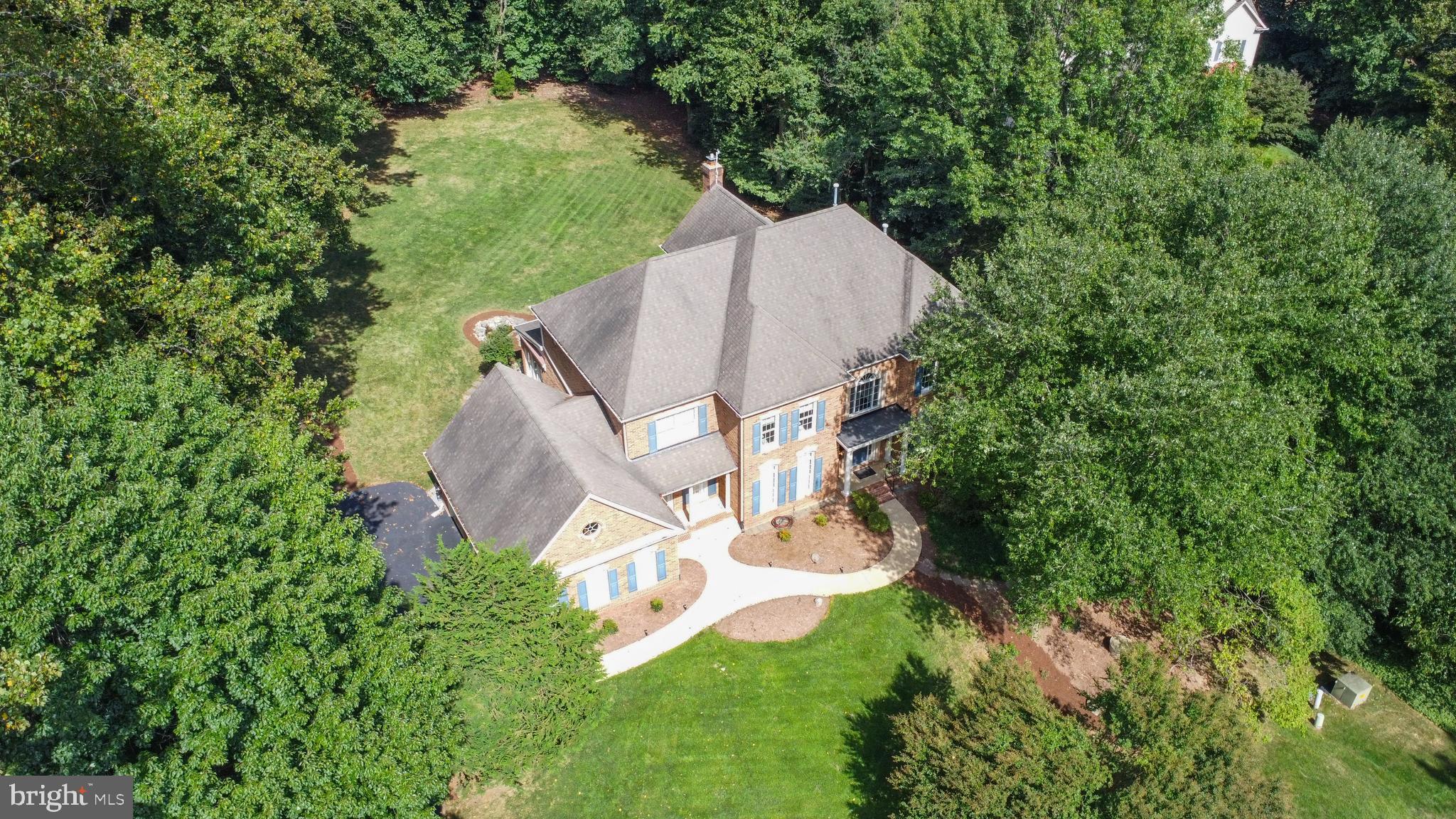 3227 FOXVALE DRIVE