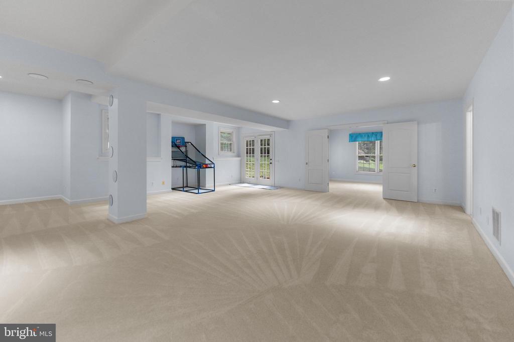 3227 FOXVALE DRIVE