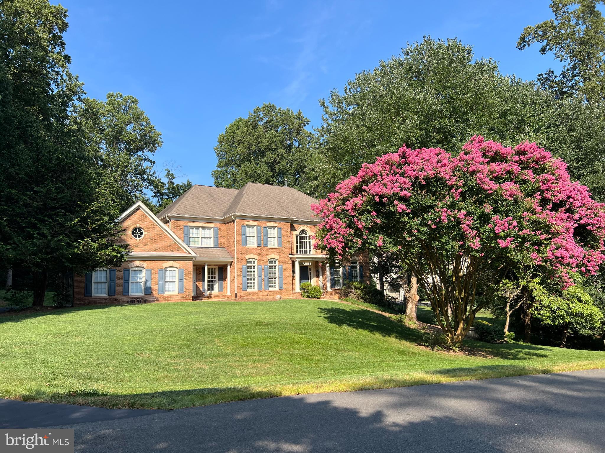 3227 FOXVALE DRIVE