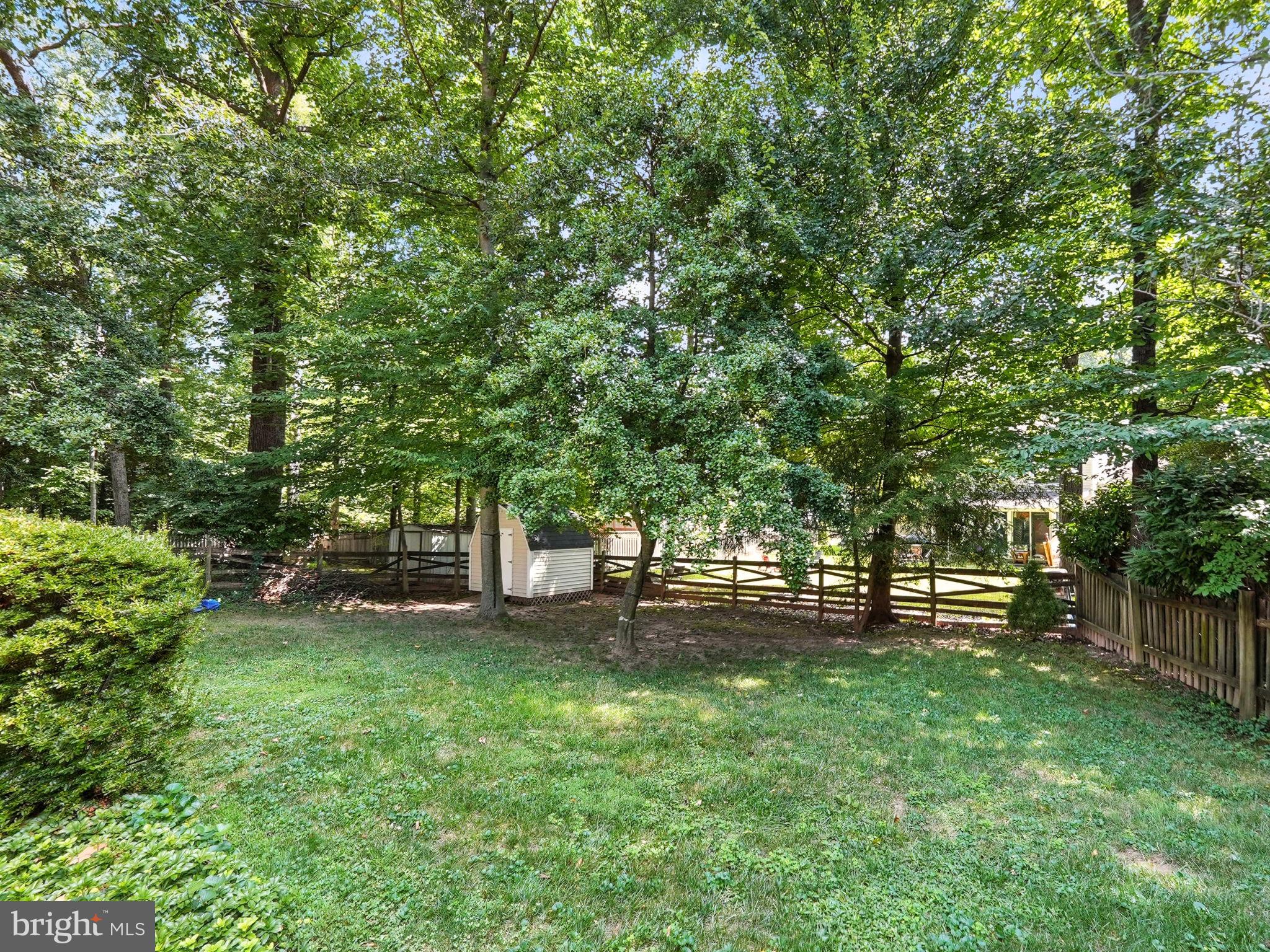 4925 BEXLEY LANE
