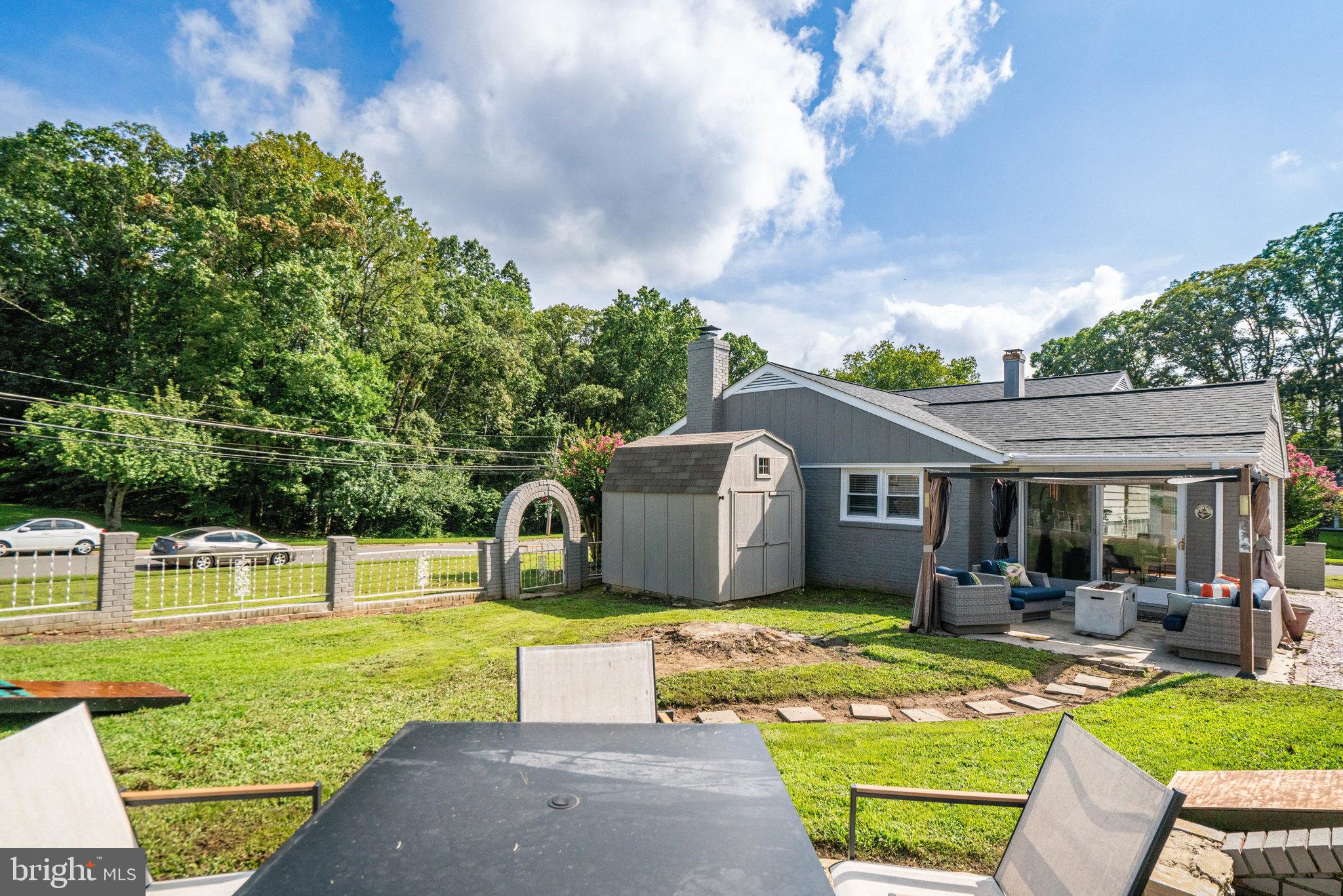 5904 ATTEENTEE ROAD