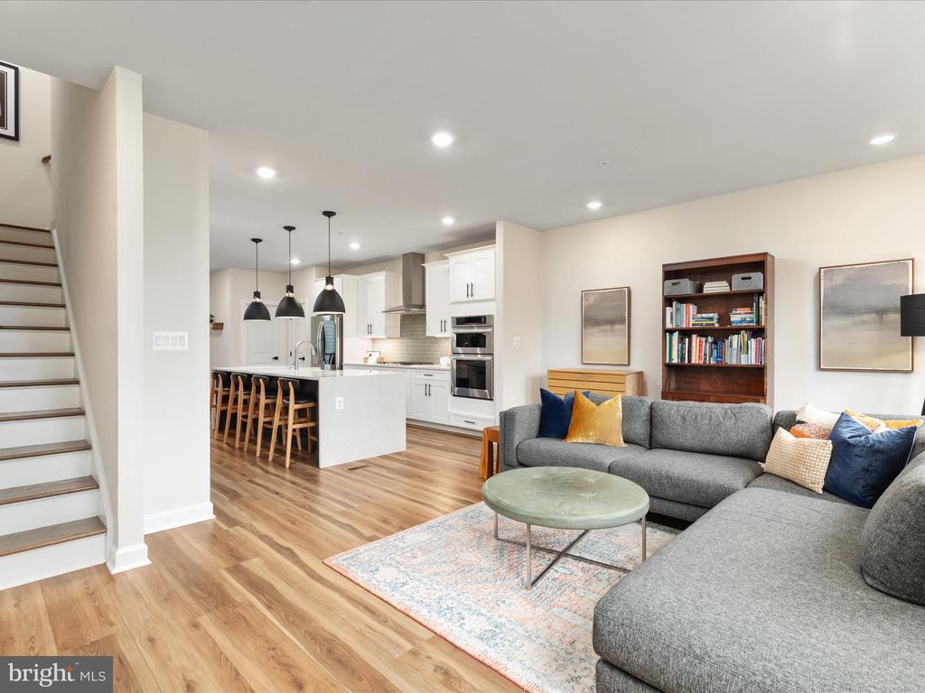 113 PLEASANT STREET NW 6
