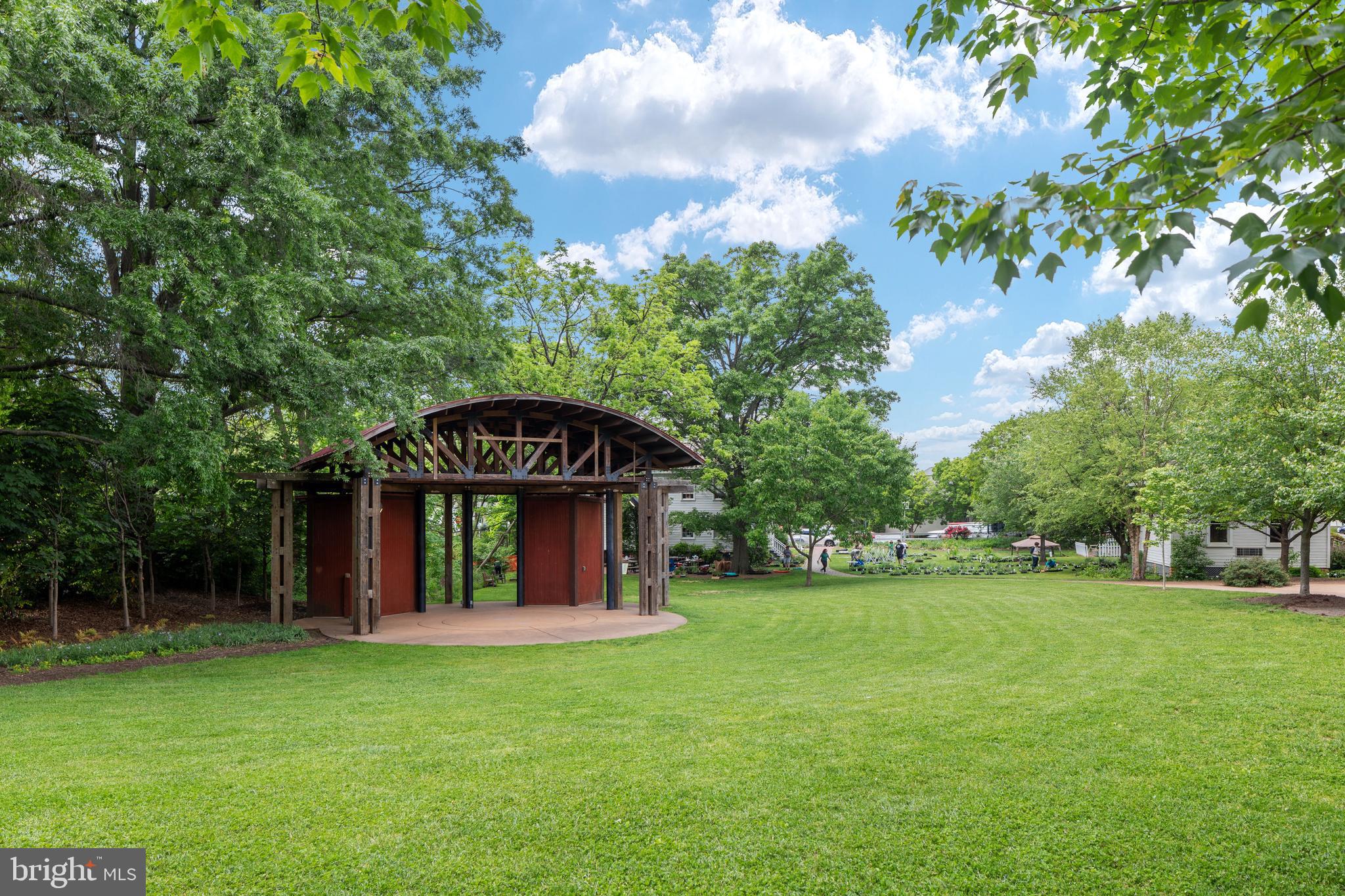 113 PLEASANT STREET NW 6