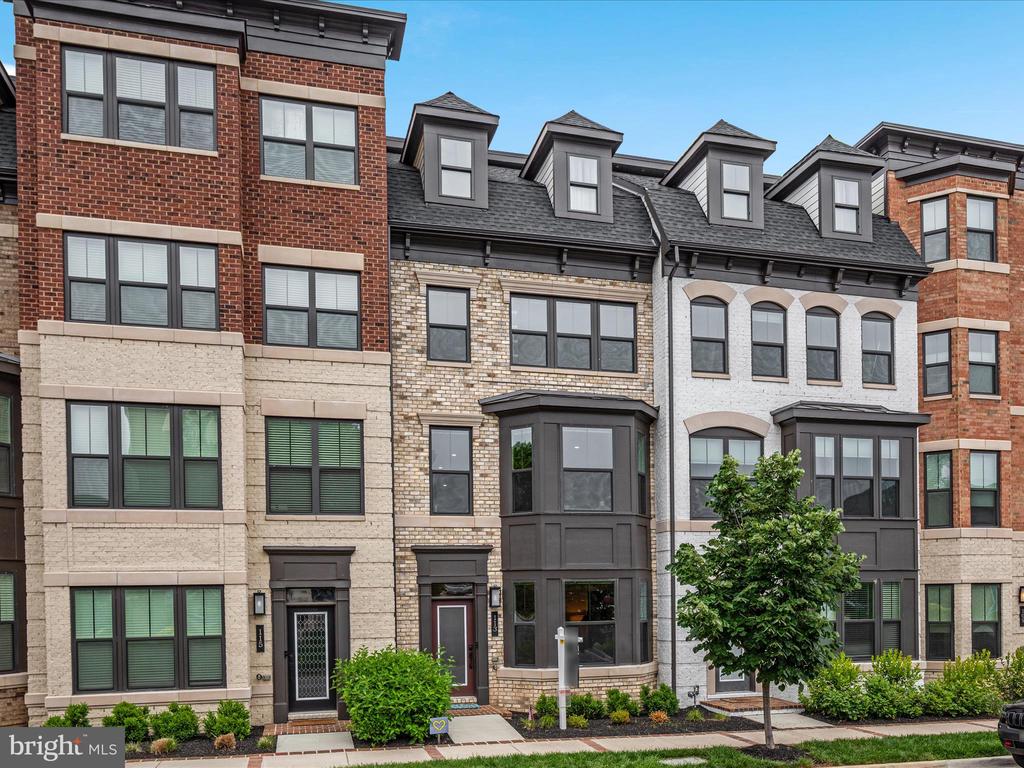 113 PLEASANT STREET NW 6