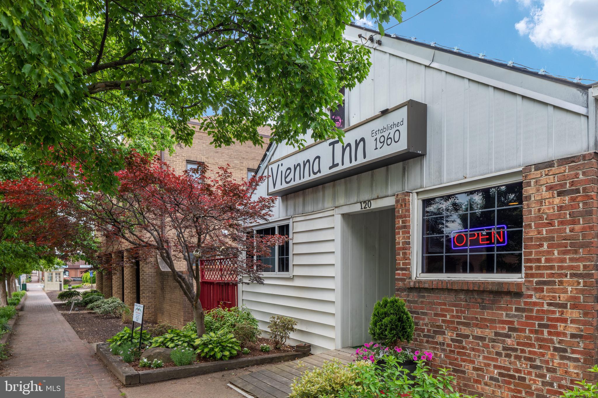 113 PLEASANT STREET NW 6