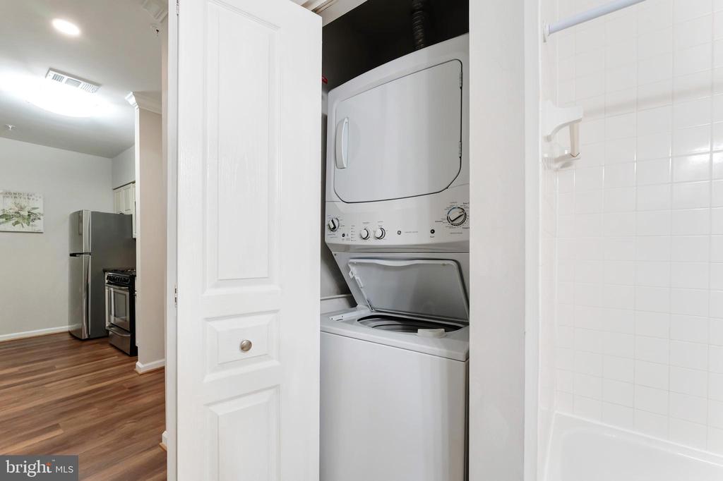 12913 ALTON SQUARE 217