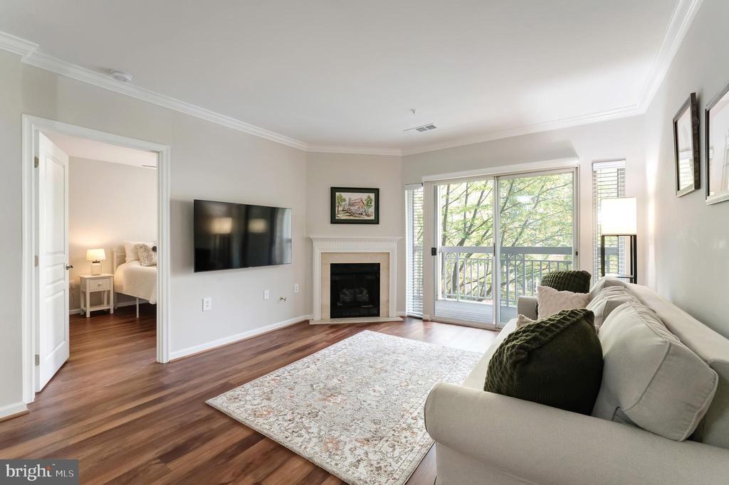 12913 ALTON SQUARE 217