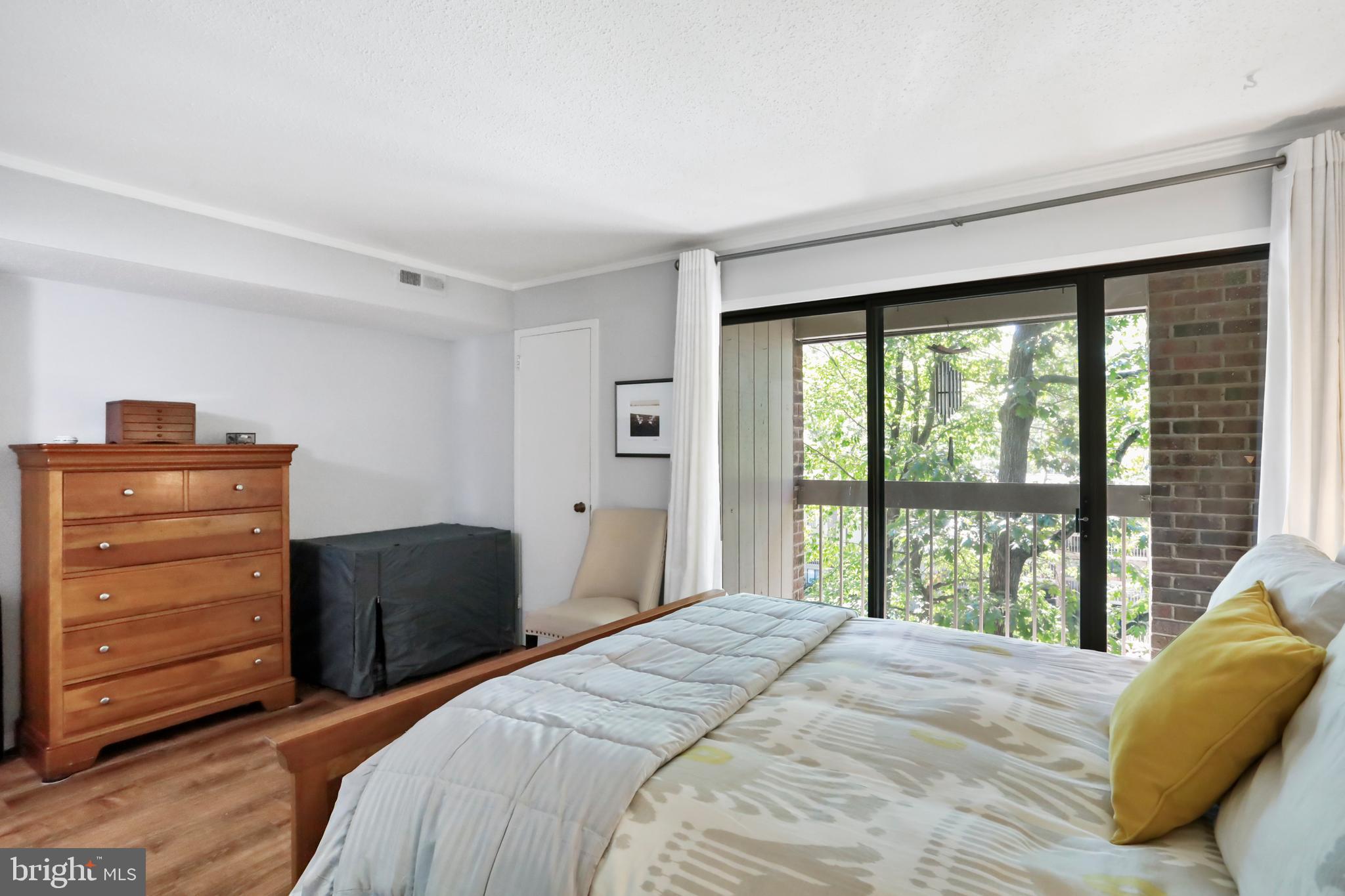 1592 MOORINGS DRIVE 22B