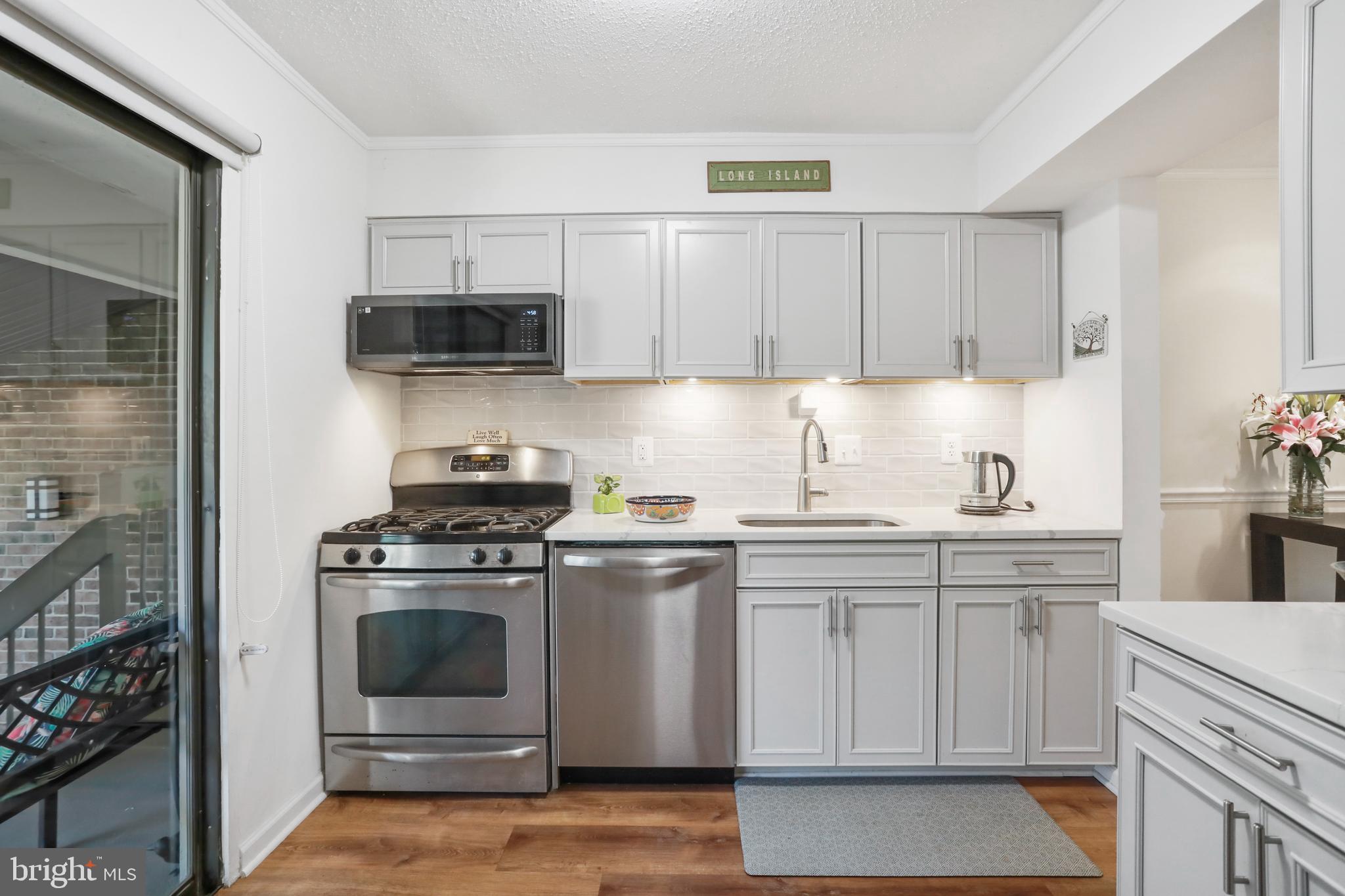 1592 MOORINGS DRIVE 22B