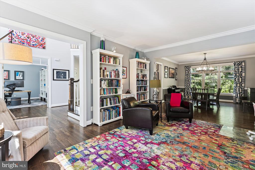 8049 WINSTEAD MANOR LANE