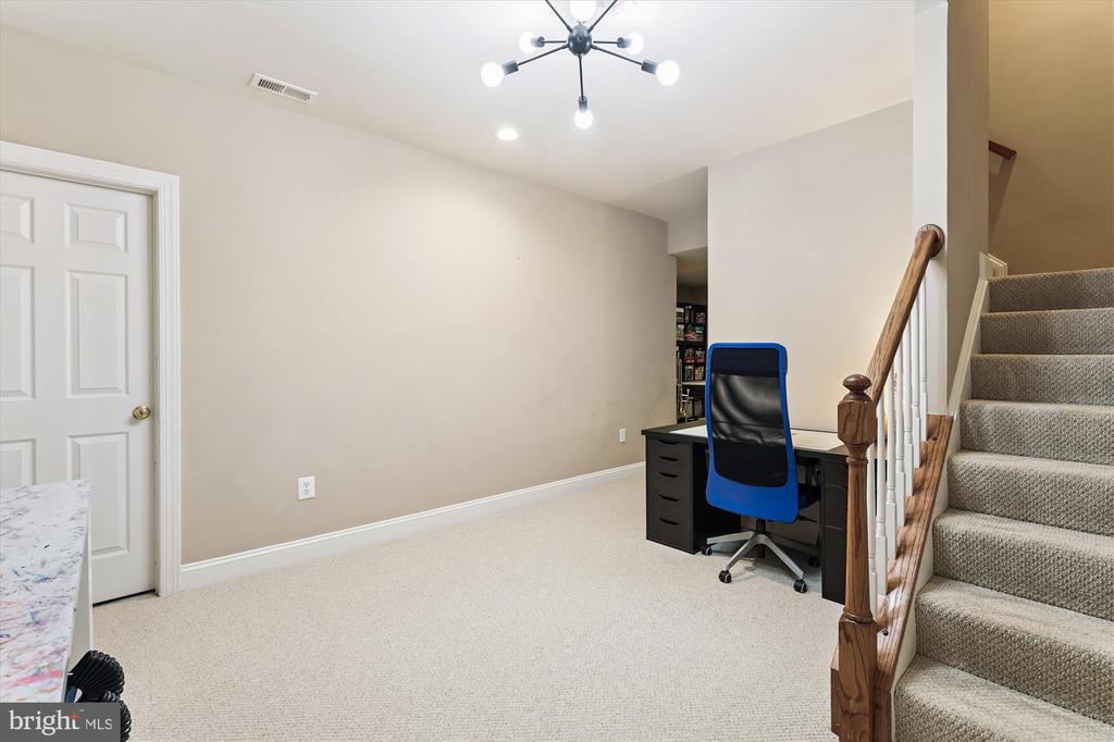 8049 WINSTEAD MANOR LANE