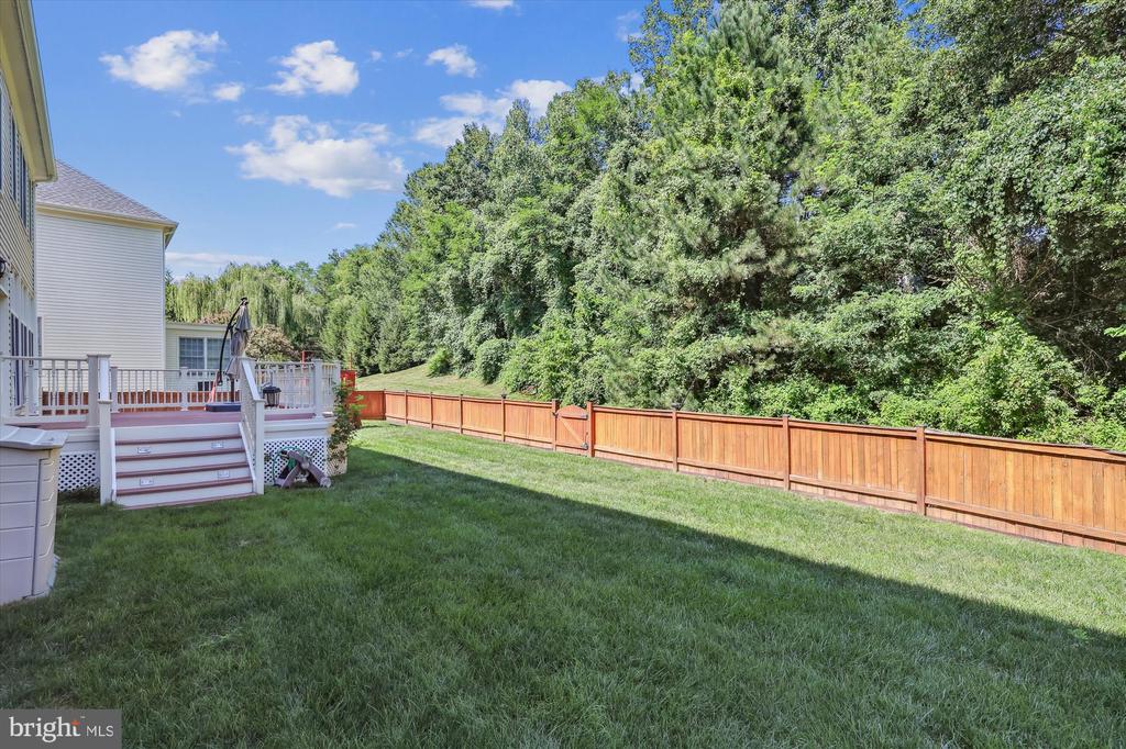 8049 WINSTEAD MANOR LANE