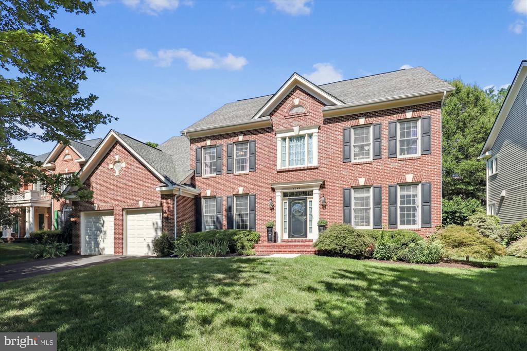 8049 WINSTEAD MANOR LANE