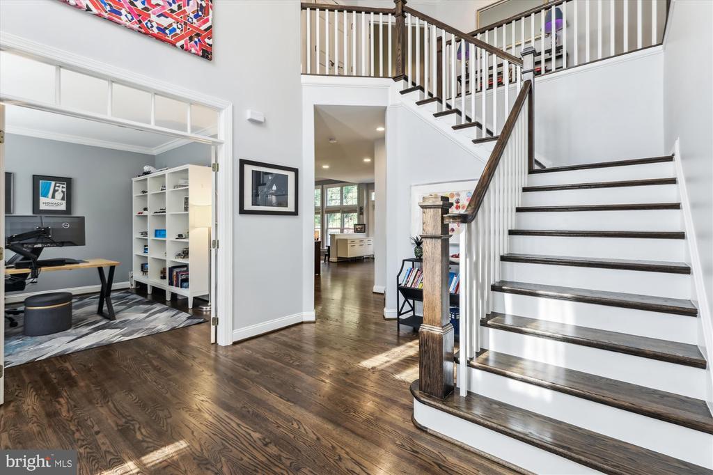 8049 WINSTEAD MANOR LANE