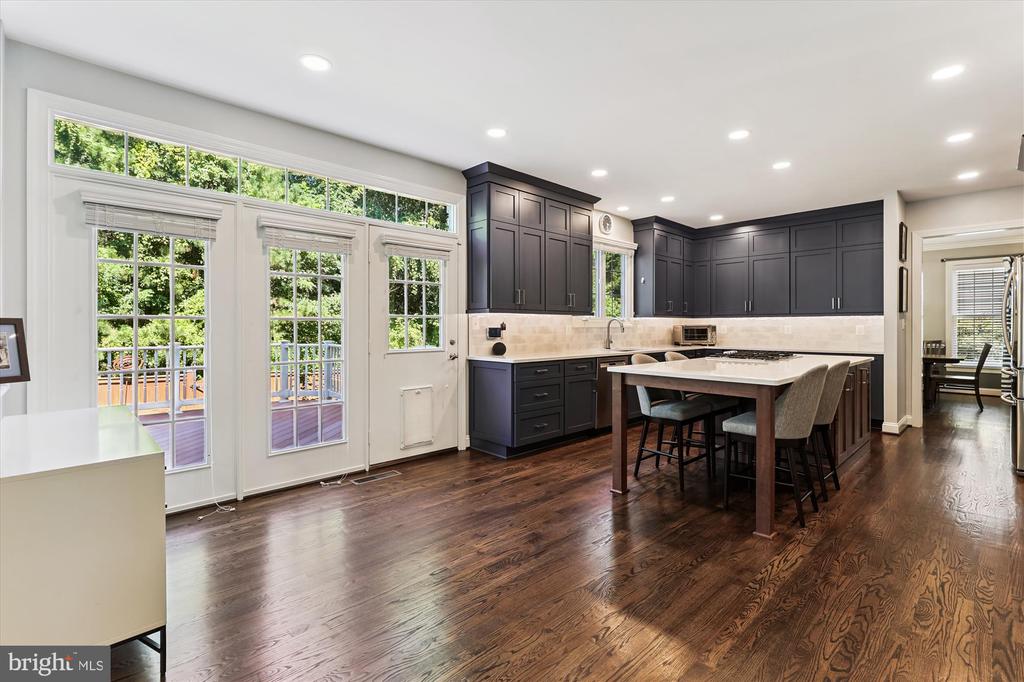 8049 WINSTEAD MANOR LANE