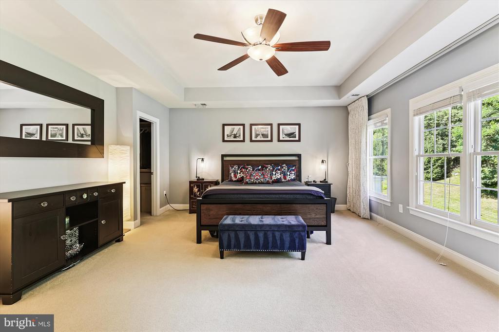 8049 WINSTEAD MANOR LANE