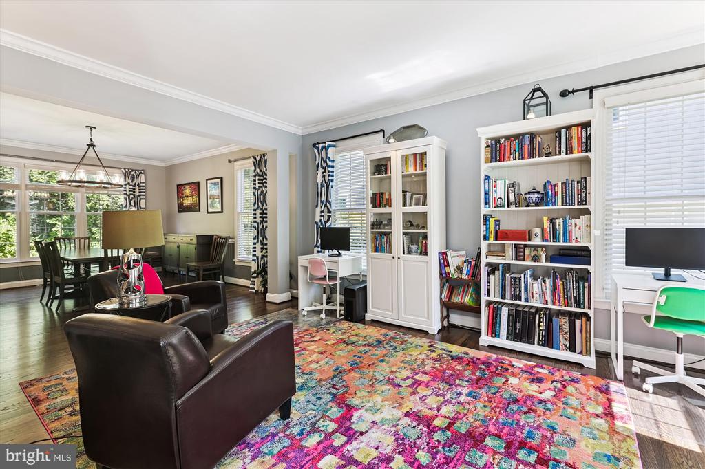 8049 WINSTEAD MANOR LANE