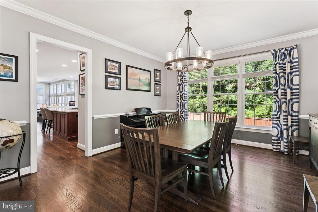8049 WINSTEAD MANOR LANE