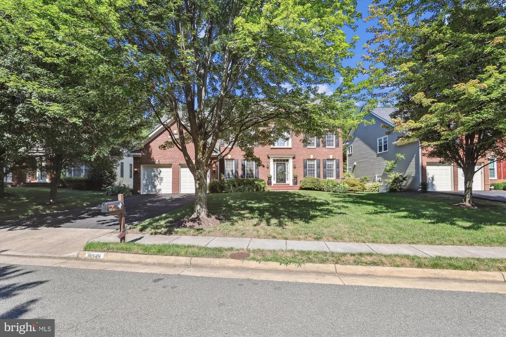 8049 WINSTEAD MANOR LANE