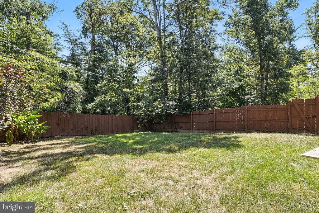 4014 WAKEFIELD DRIVE
