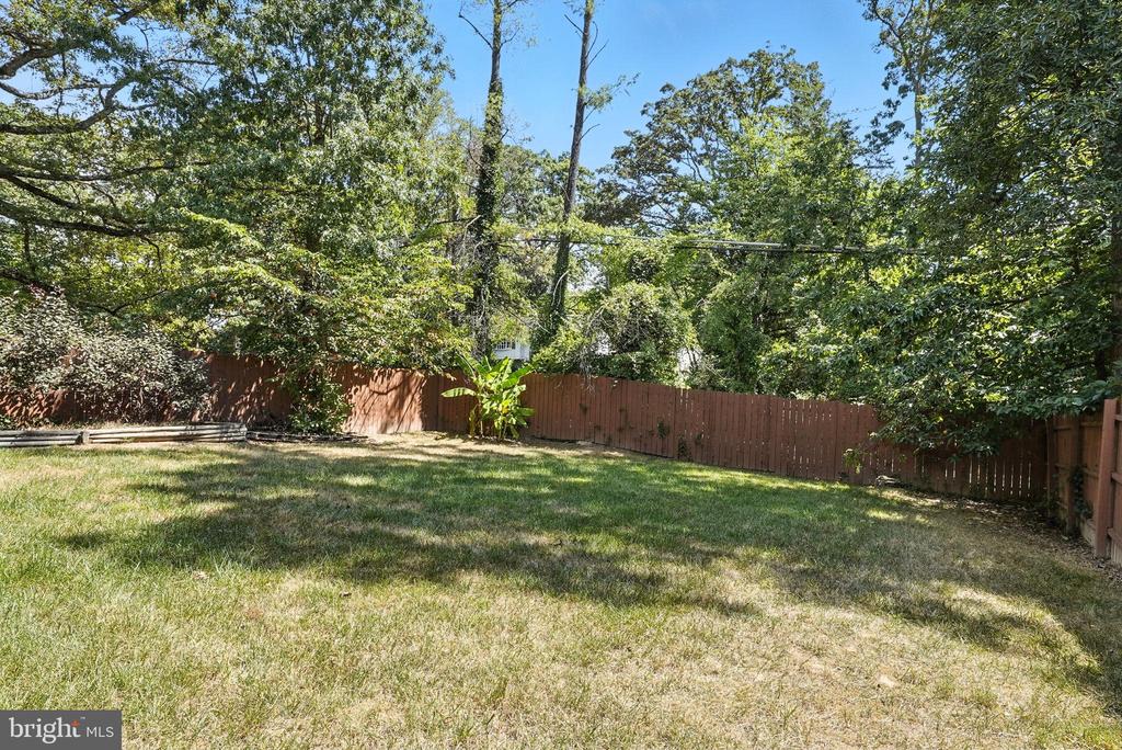 4014 WAKEFIELD DRIVE