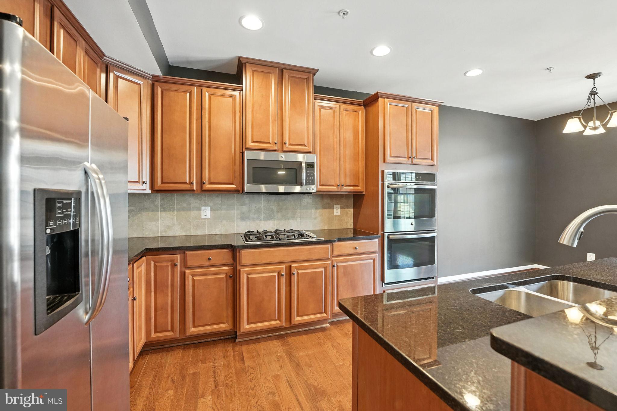 13682 ENDEAVOUR DRIVE 19D