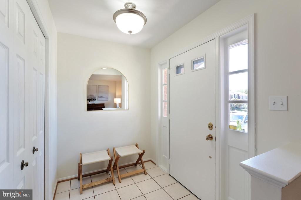 7462 COVENT WOOD COURT