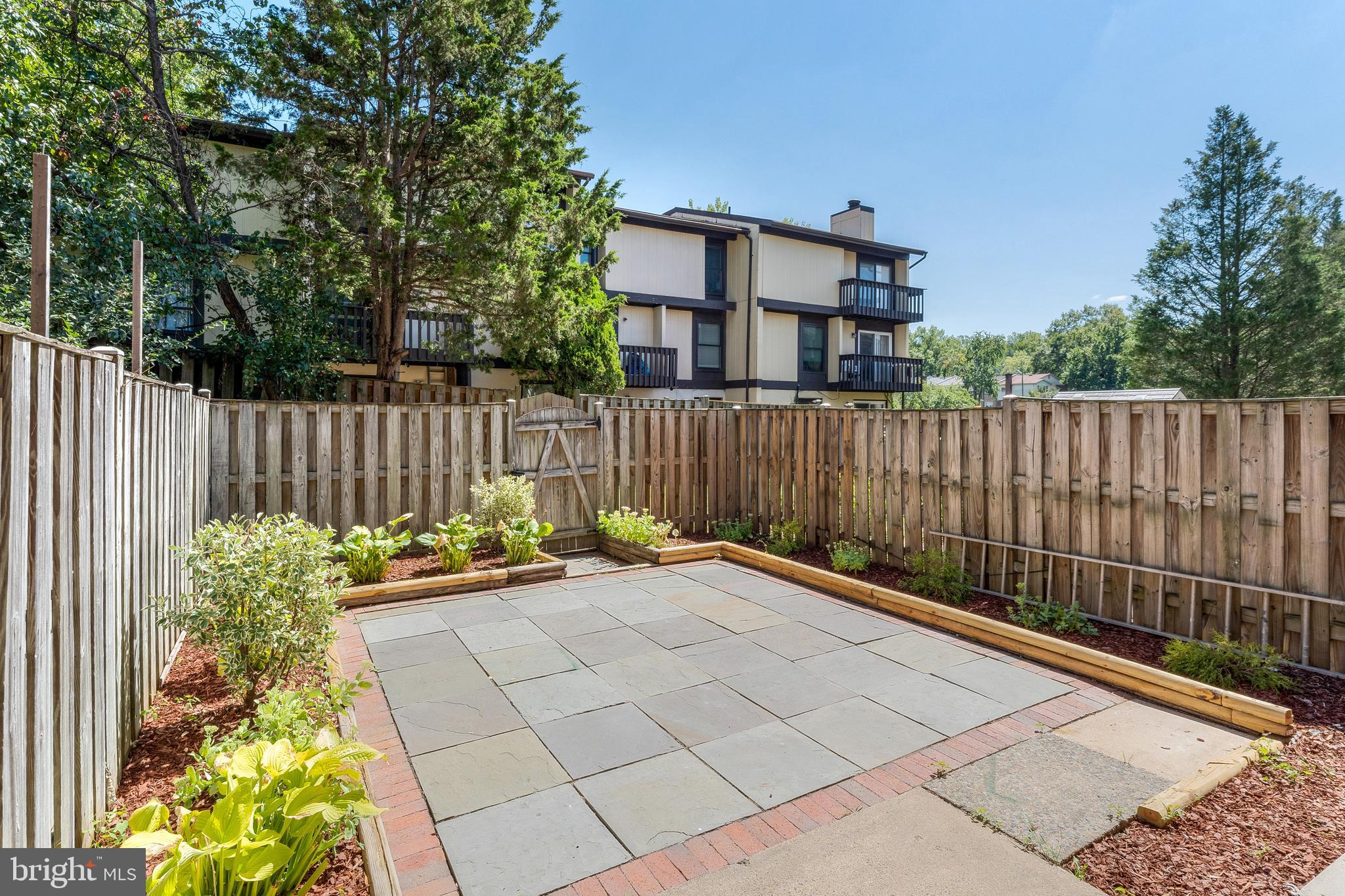 7462 COVENT WOOD COURT