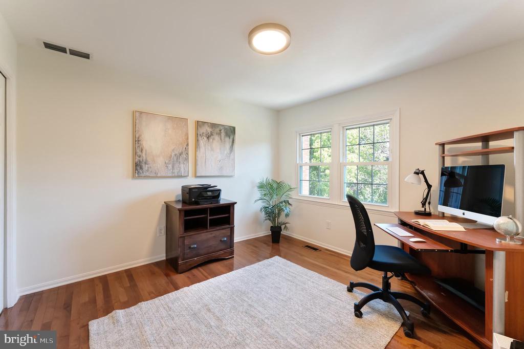 7462 COVENT WOOD COURT
