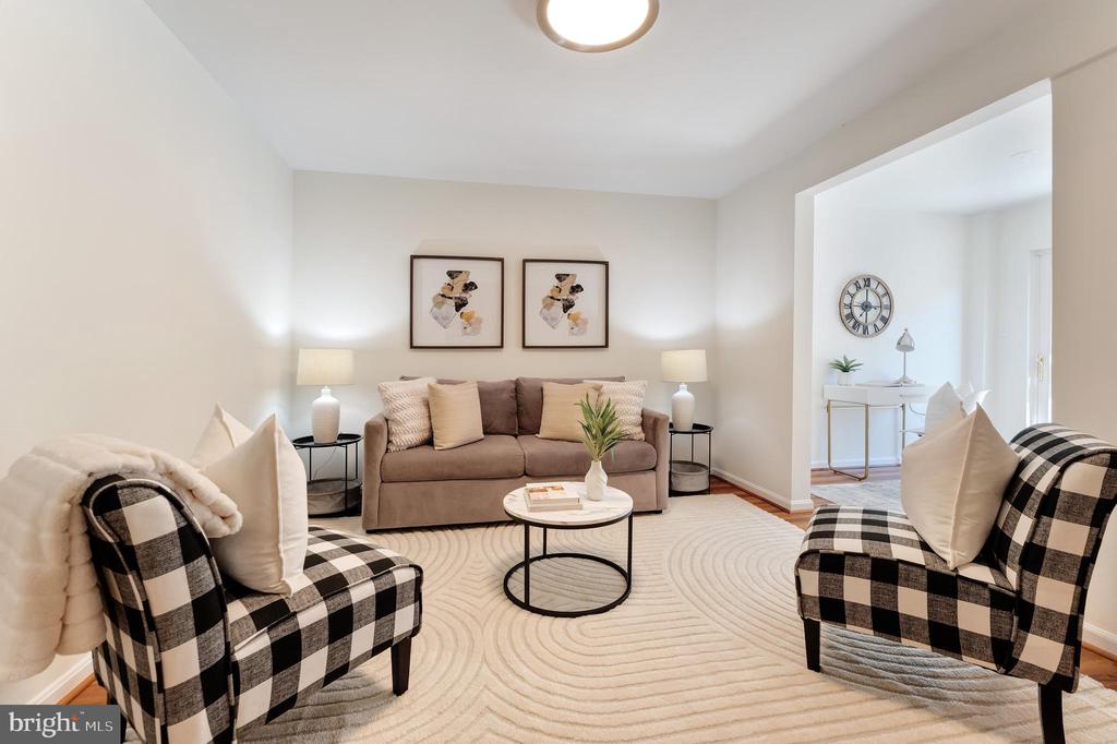 7462 COVENT WOOD COURT