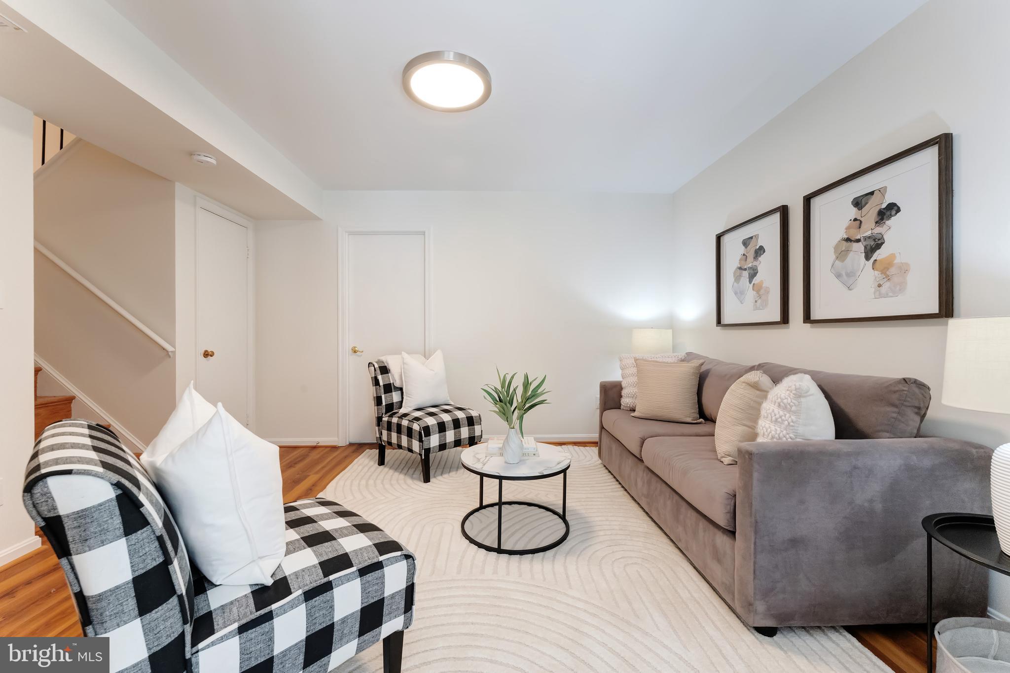 7462 COVENT WOOD COURT