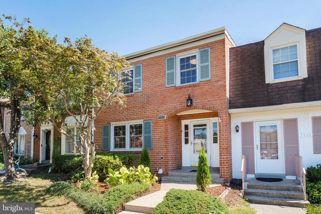 7462 COVENT WOOD COURT