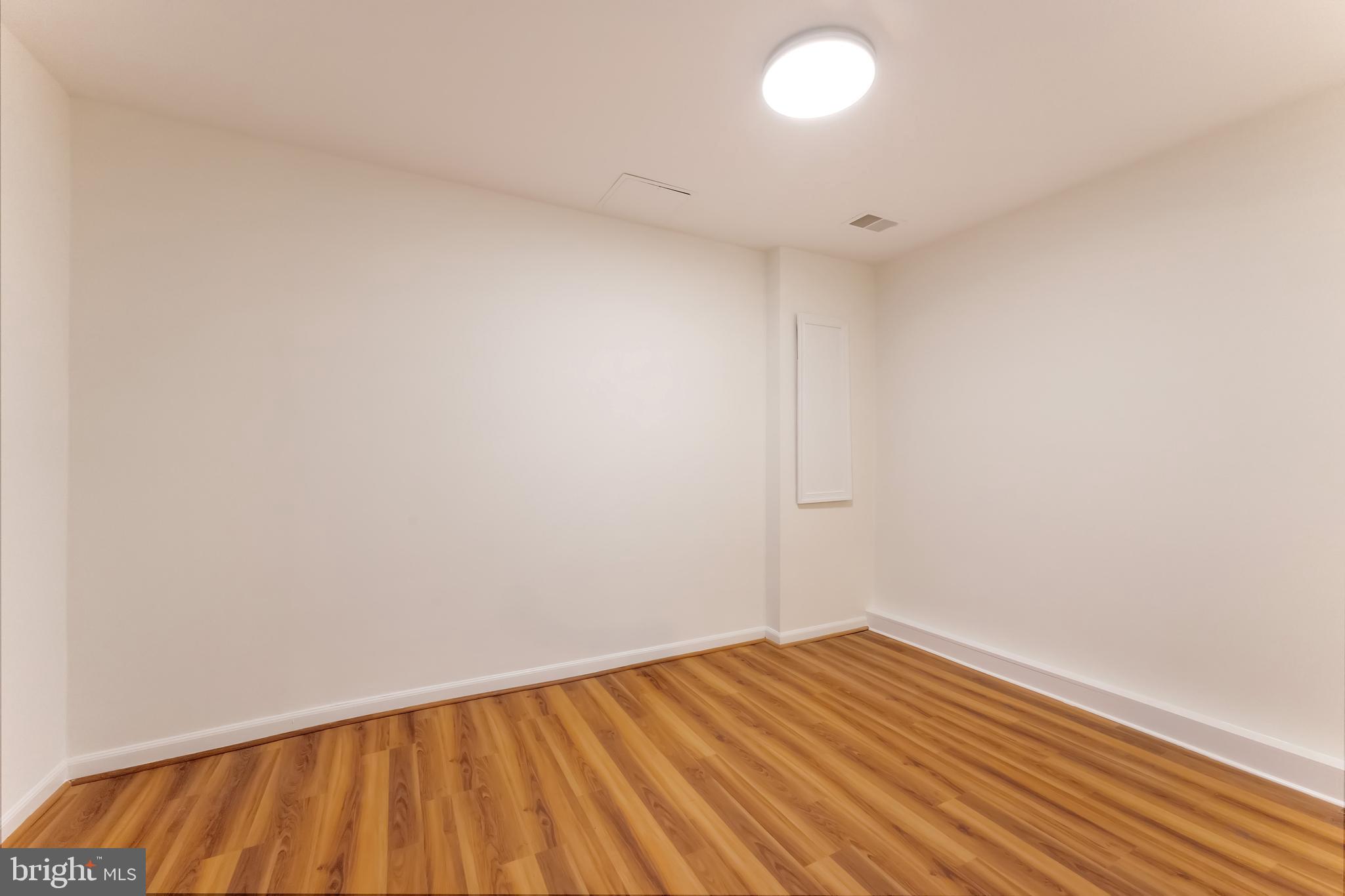 7462 COVENT WOOD COURT