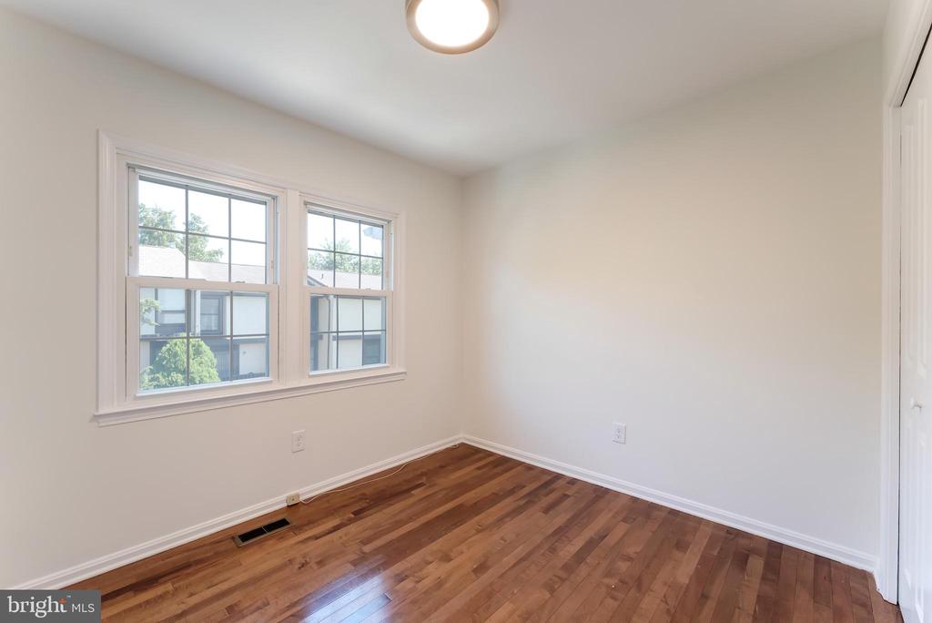 7462 COVENT WOOD COURT