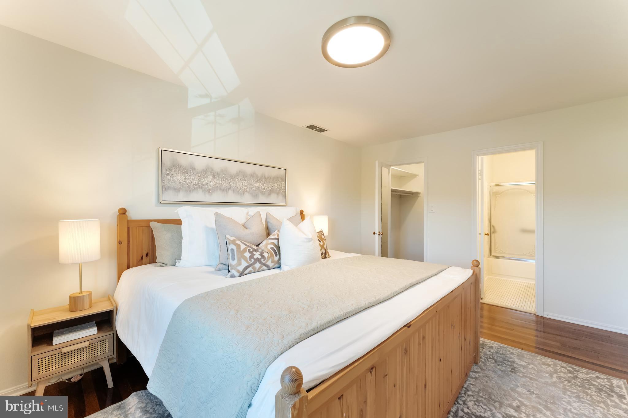 7462 COVENT WOOD COURT