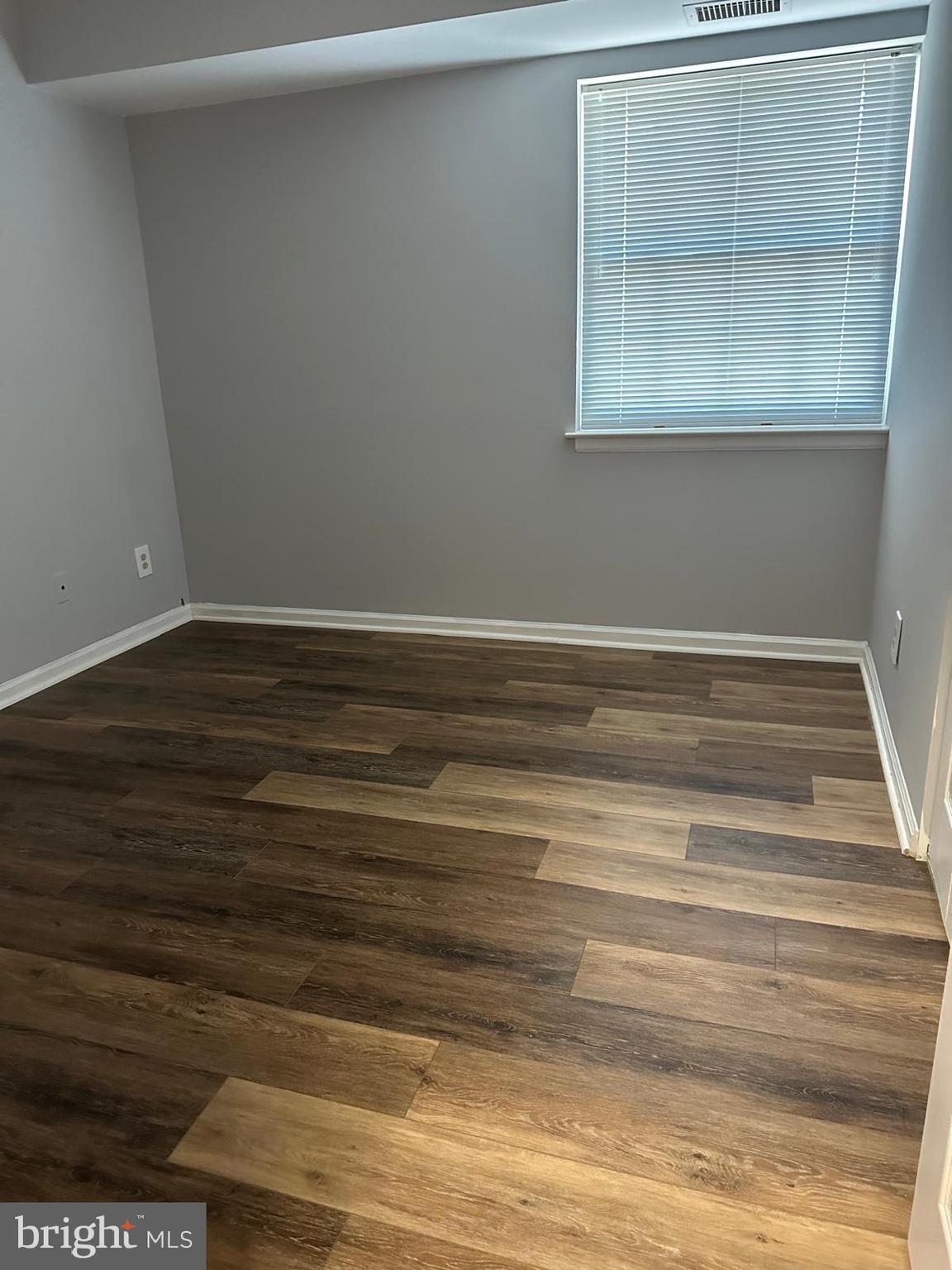 5817 COVE LANDING ROAD 301