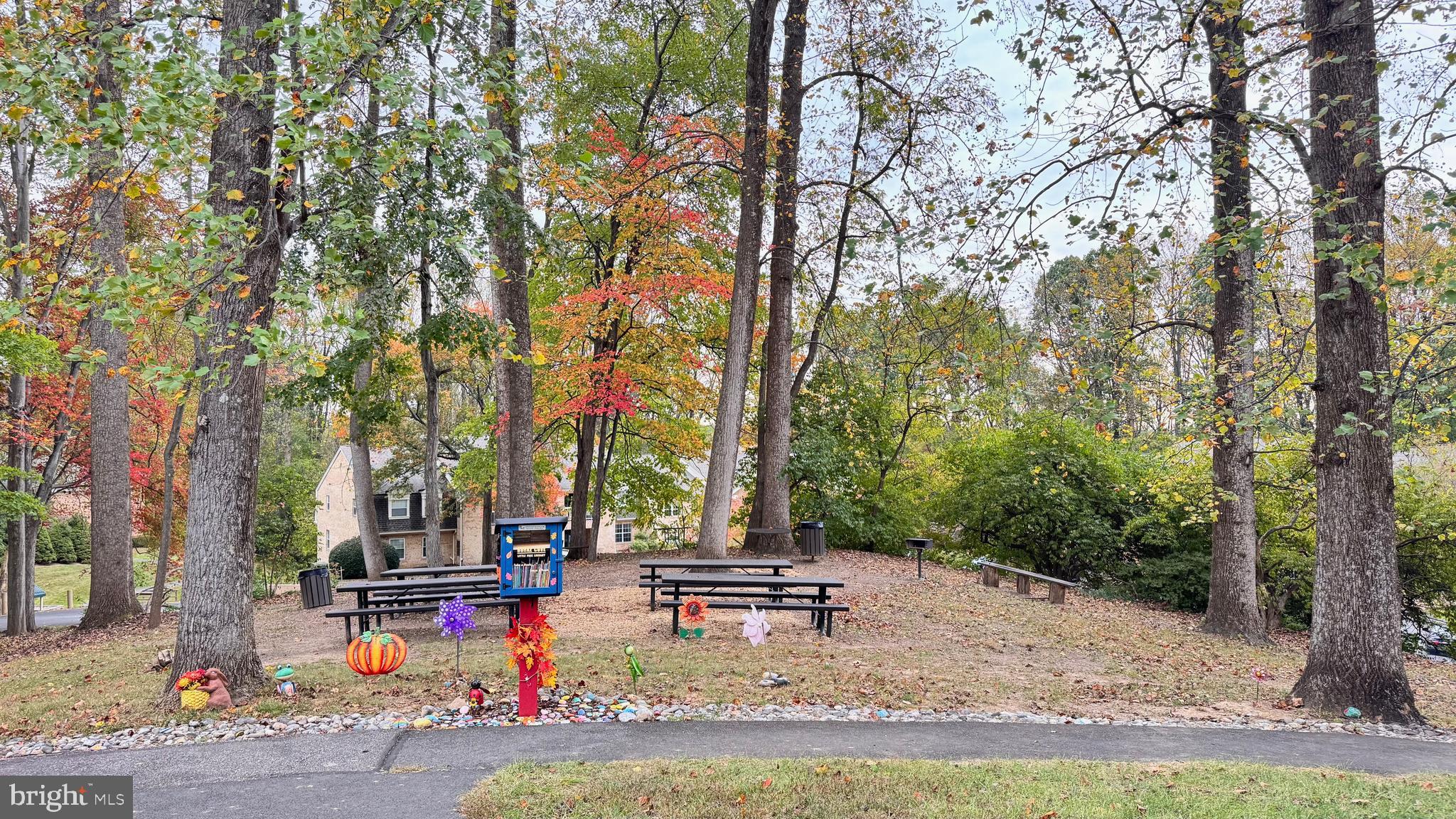 5817 COVE LANDING ROAD 301