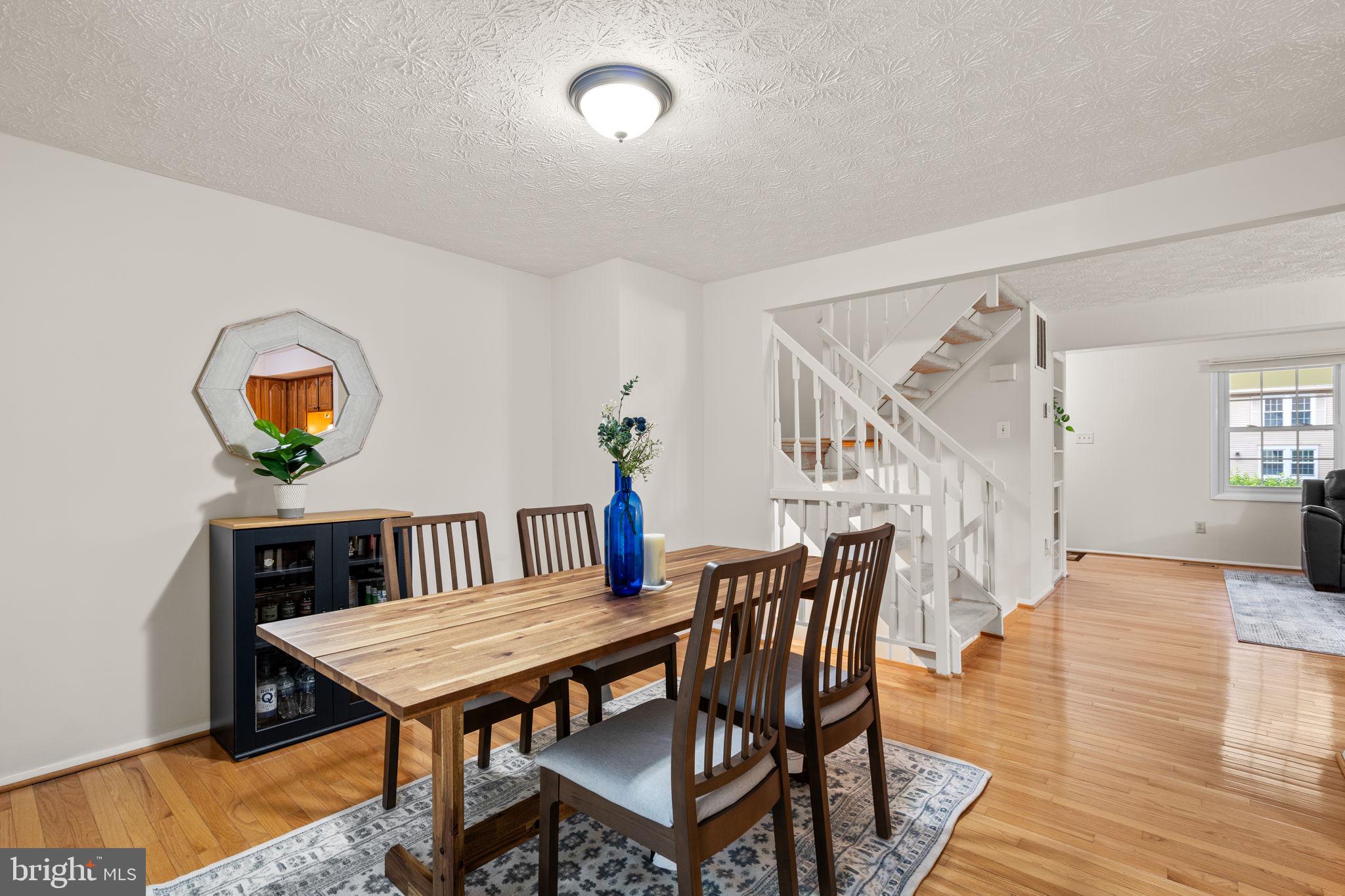 2306 MIDDLE CREEK LANE