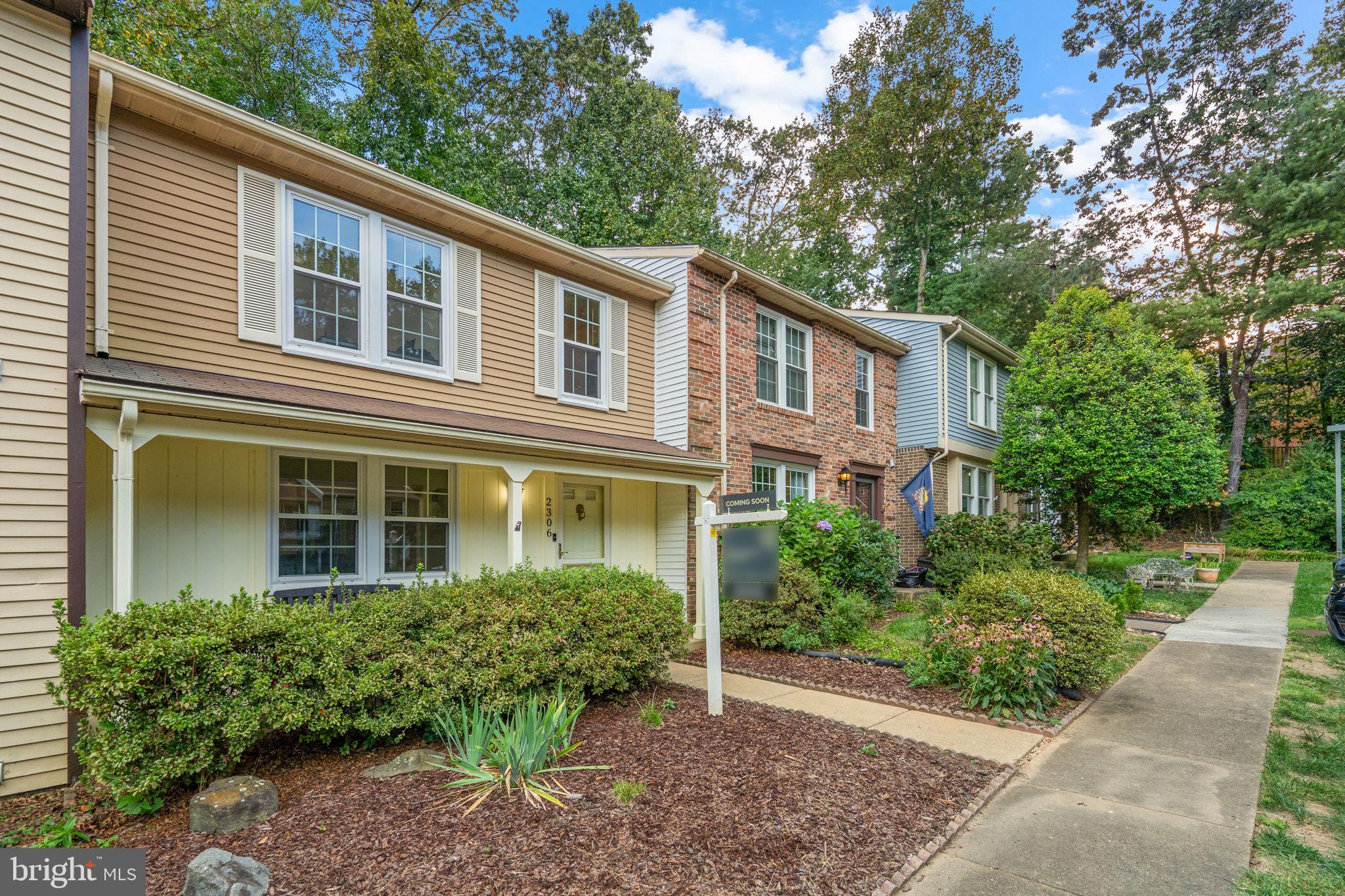 2306 MIDDLE CREEK LANE