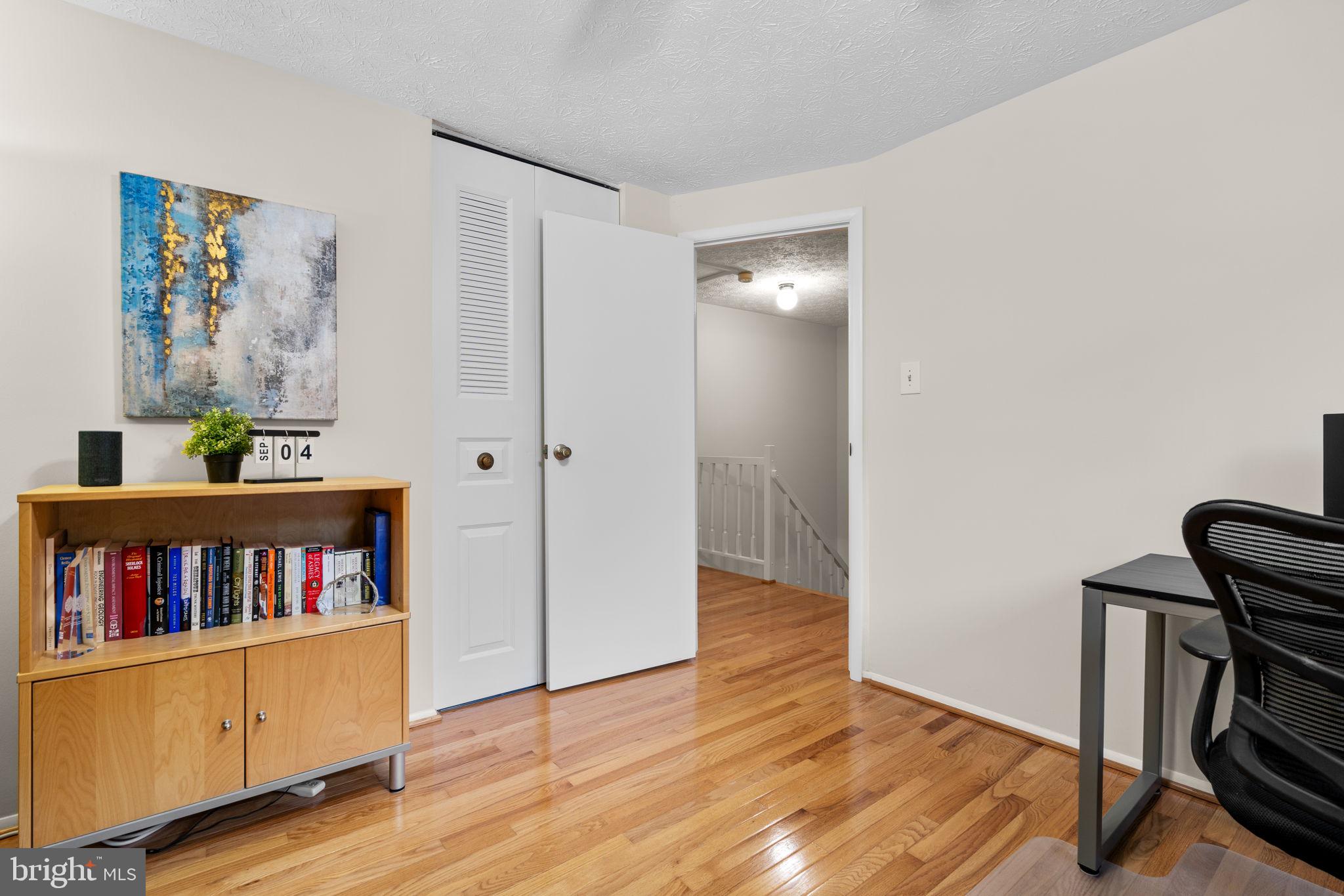 2306 MIDDLE CREEK LANE