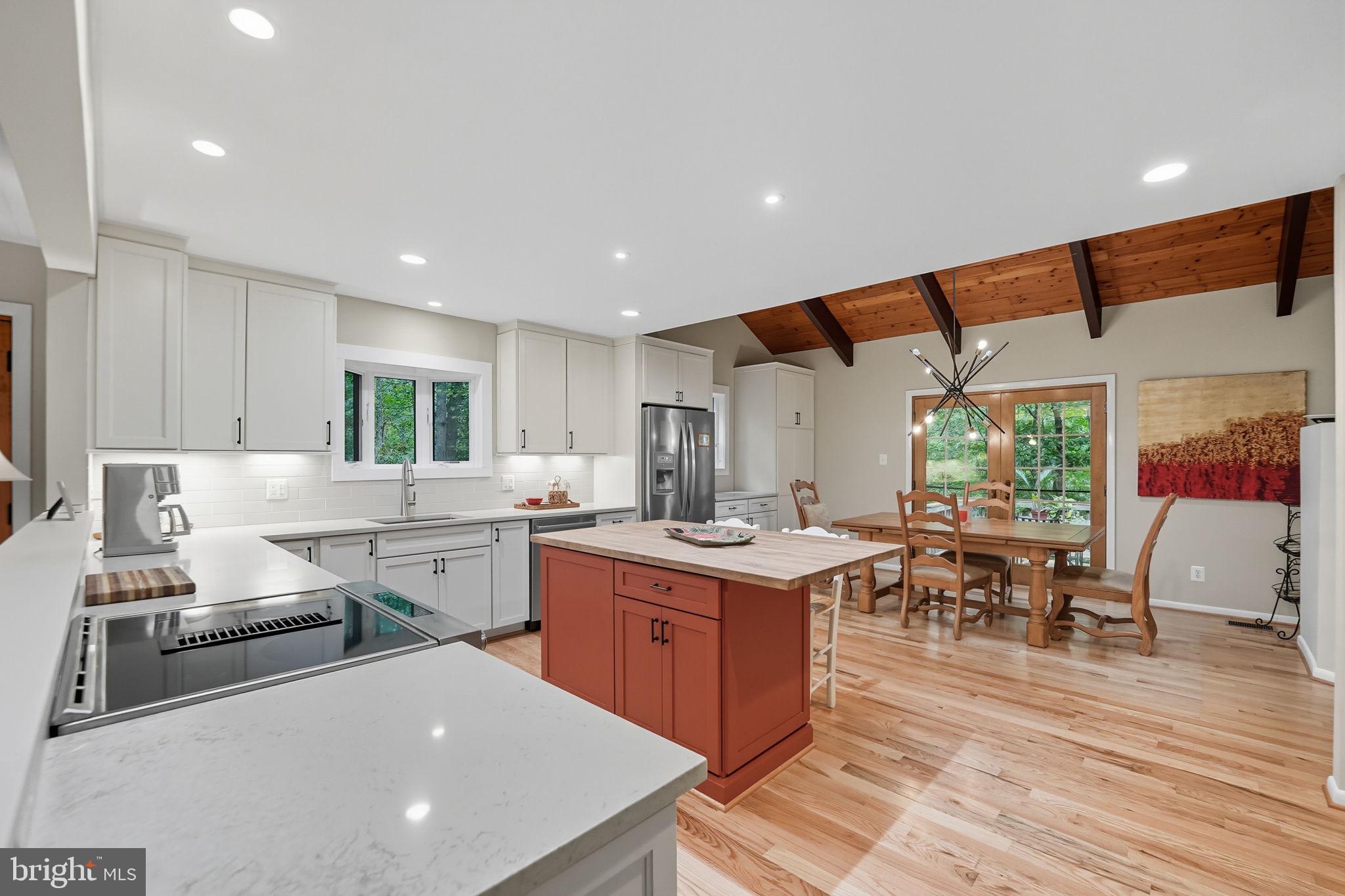 2507 HOLLYBROOK PLACE