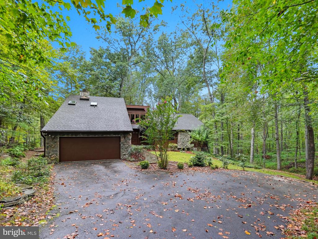 2507 HOLLYBROOK PLACE