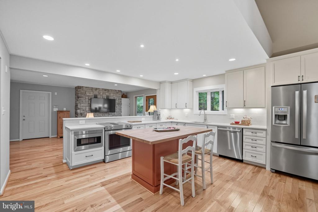 2507 HOLLYBROOK PLACE