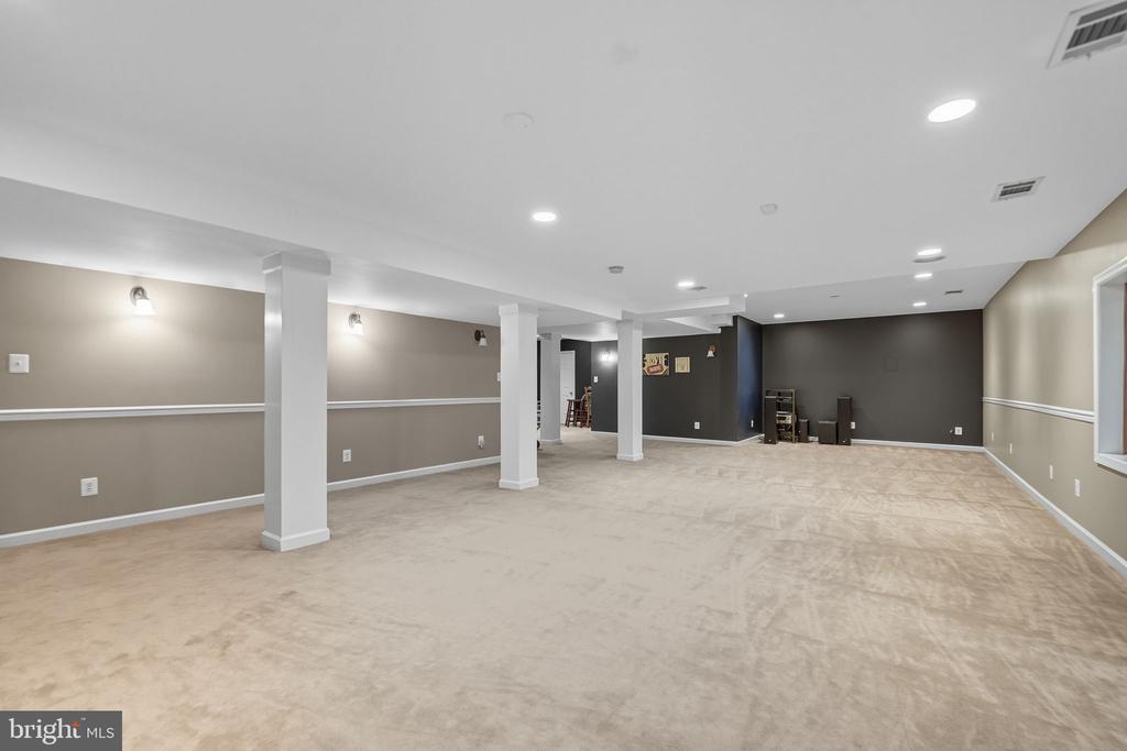 2507 HOLLYBROOK PLACE