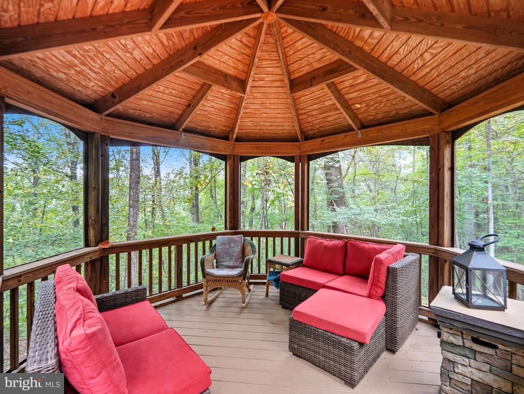 2507 HOLLYBROOK PLACE