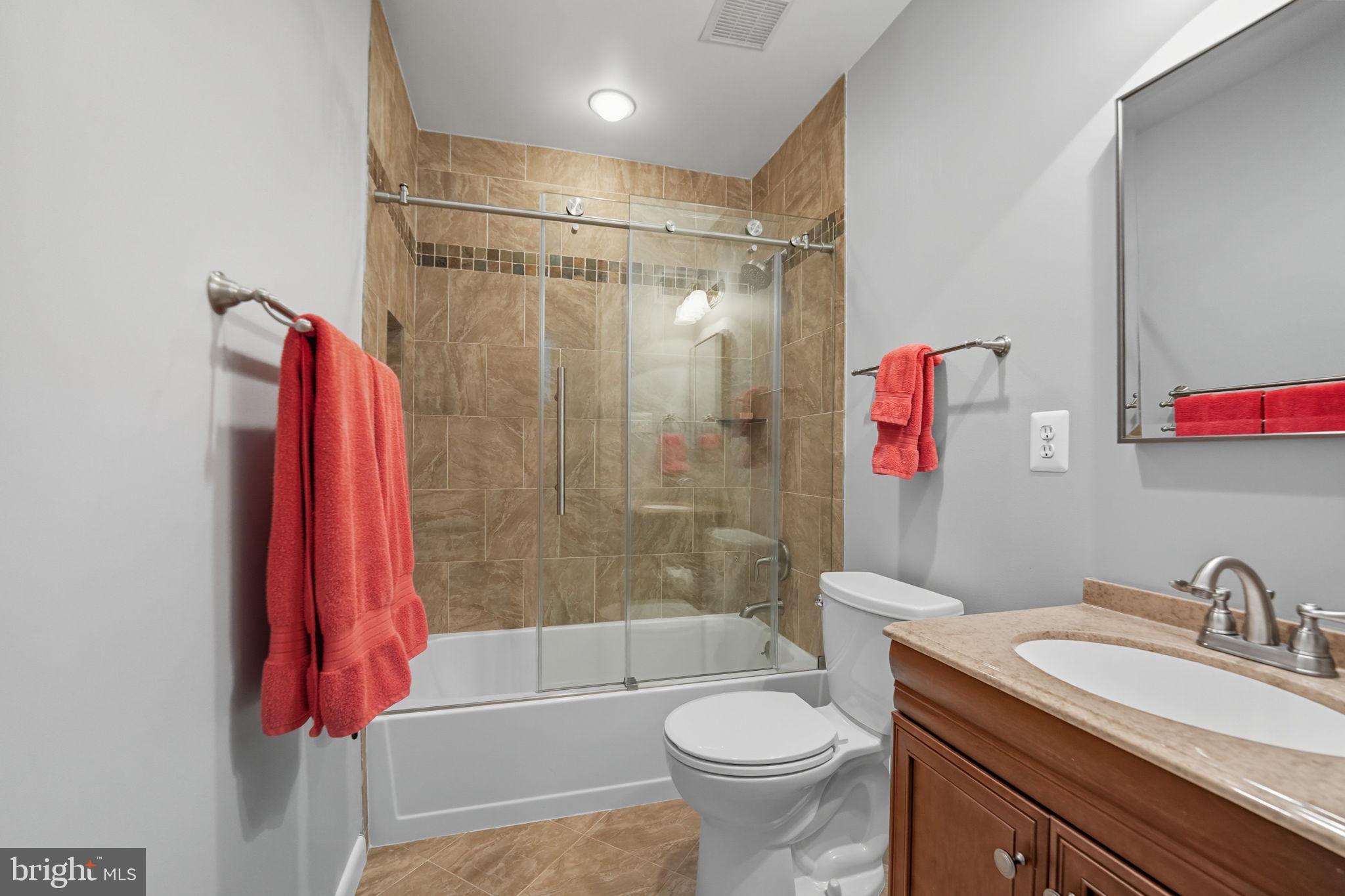 2507 HOLLYBROOK PLACE