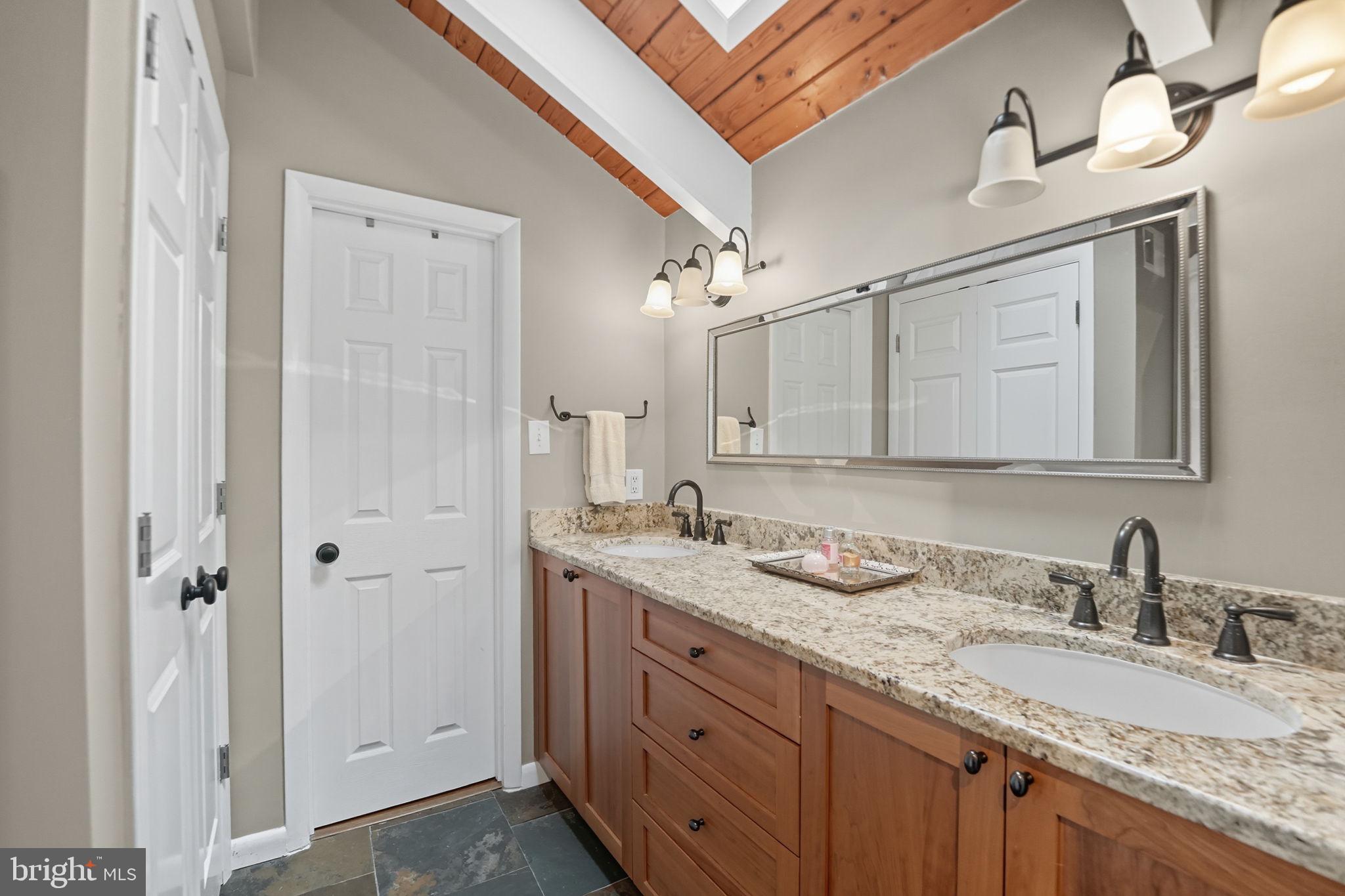 2507 HOLLYBROOK PLACE