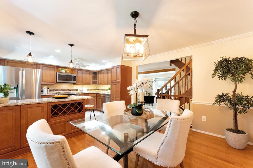 1512 POPLAR GROVE DRIVE