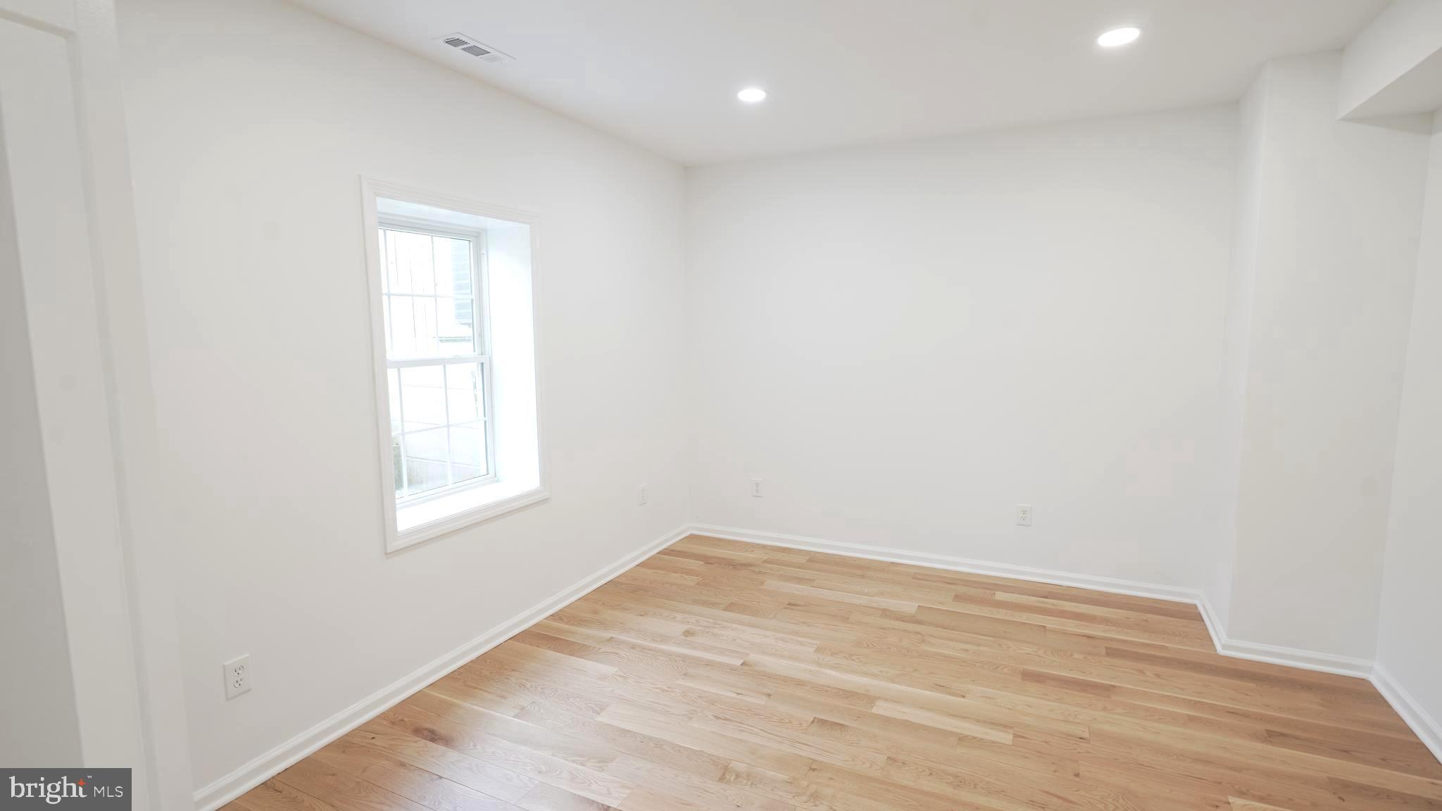 3147 HEADROW LANE