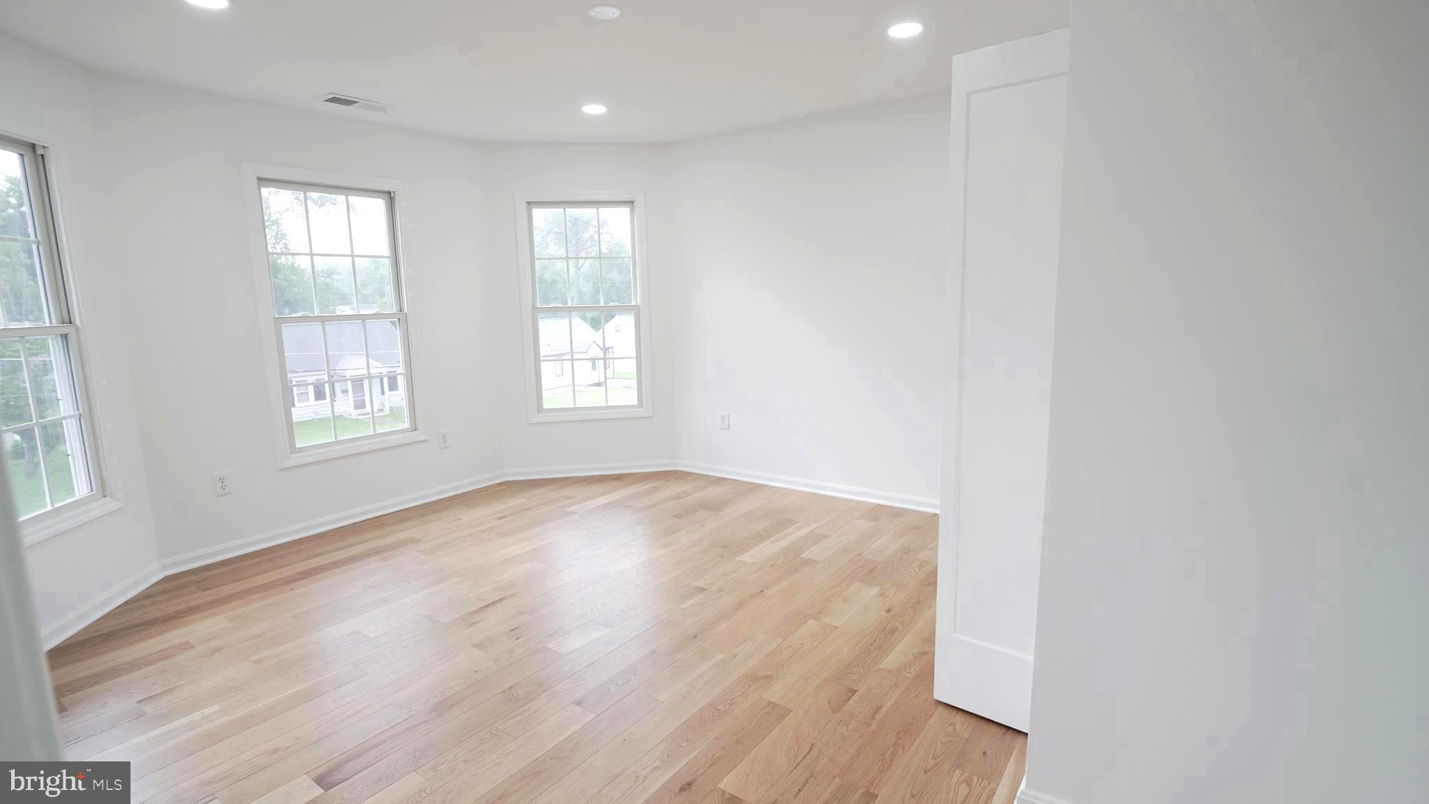 3147 HEADROW LANE